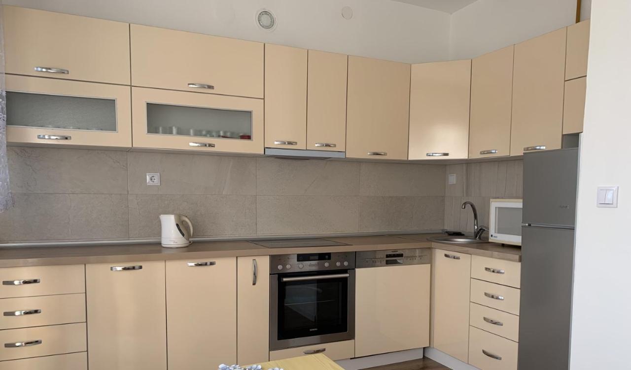 Adzem'S Modern Apartment Sarajevo Eksteriør billede